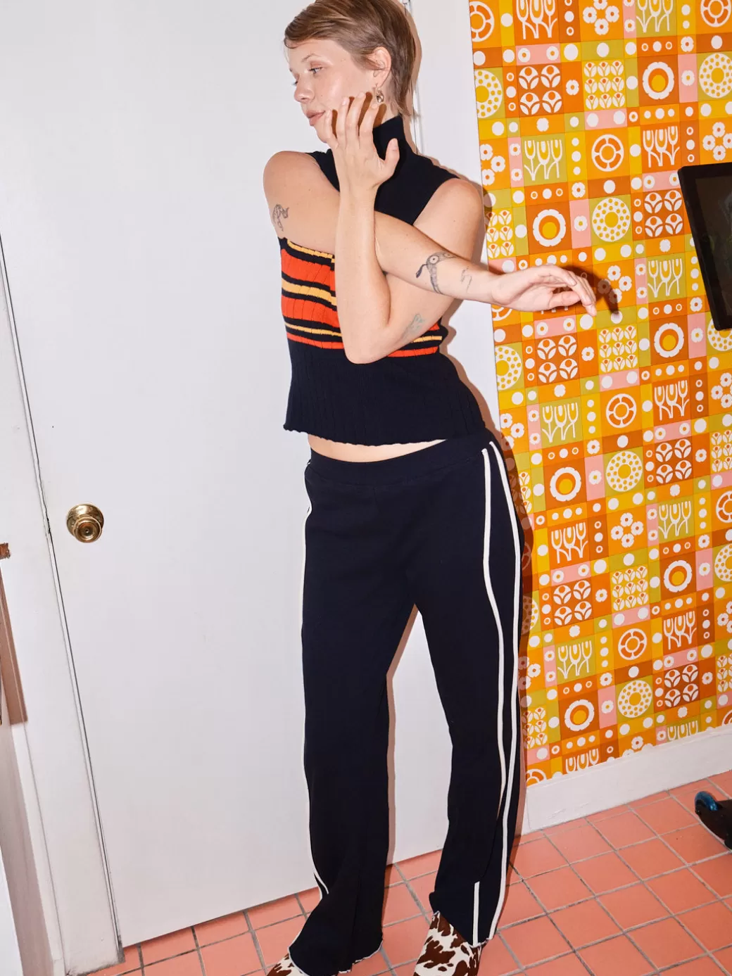 Hot Lisa Says Gah Ciara Side Stripe Pant - Black