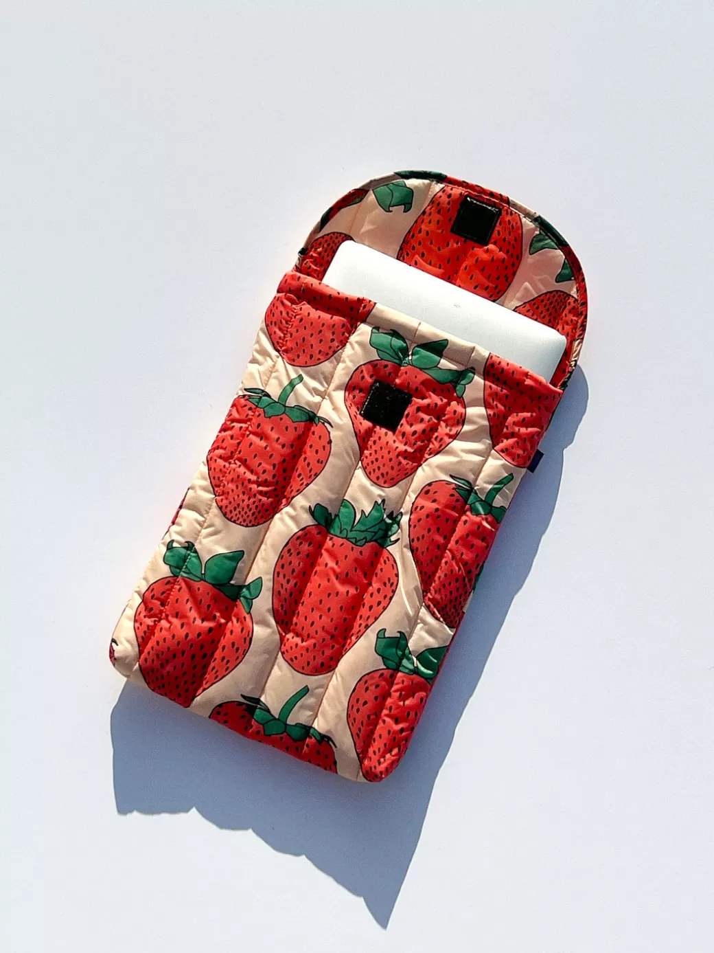 Discount Lisa Says Gah Puffy Laptop Sleeve - Strawberry