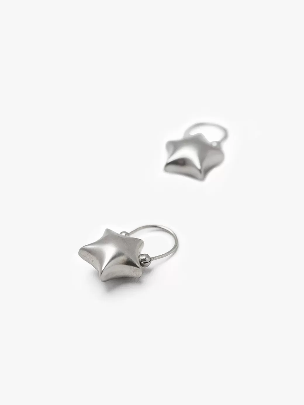 Shop Lisa Says Gah Star Earrings - Silver SLVR