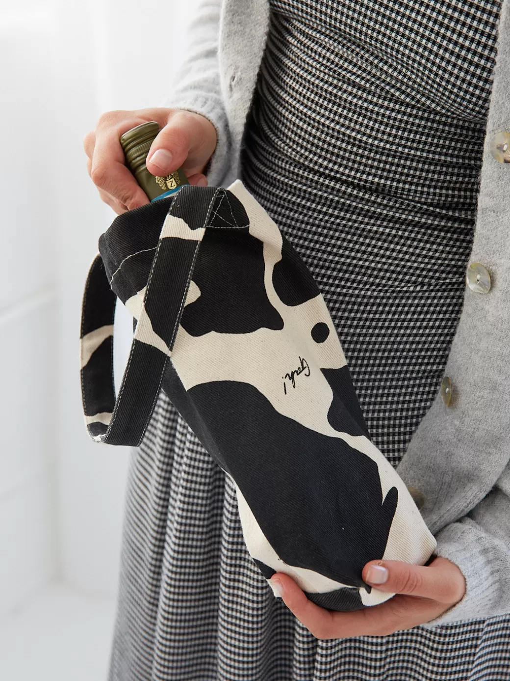 Outlet Lisa Says Gah Wine Tote - Black Cow BlackCow